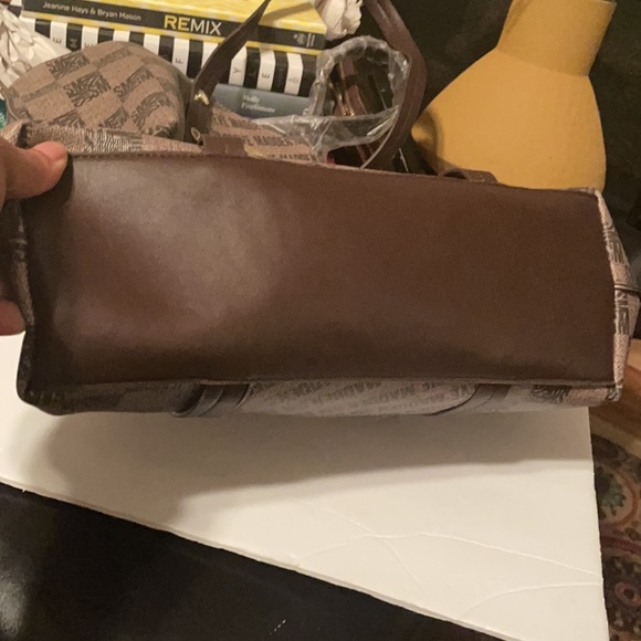 2 STEVE MADDEN BAGS EUC - Picture 9 of 9